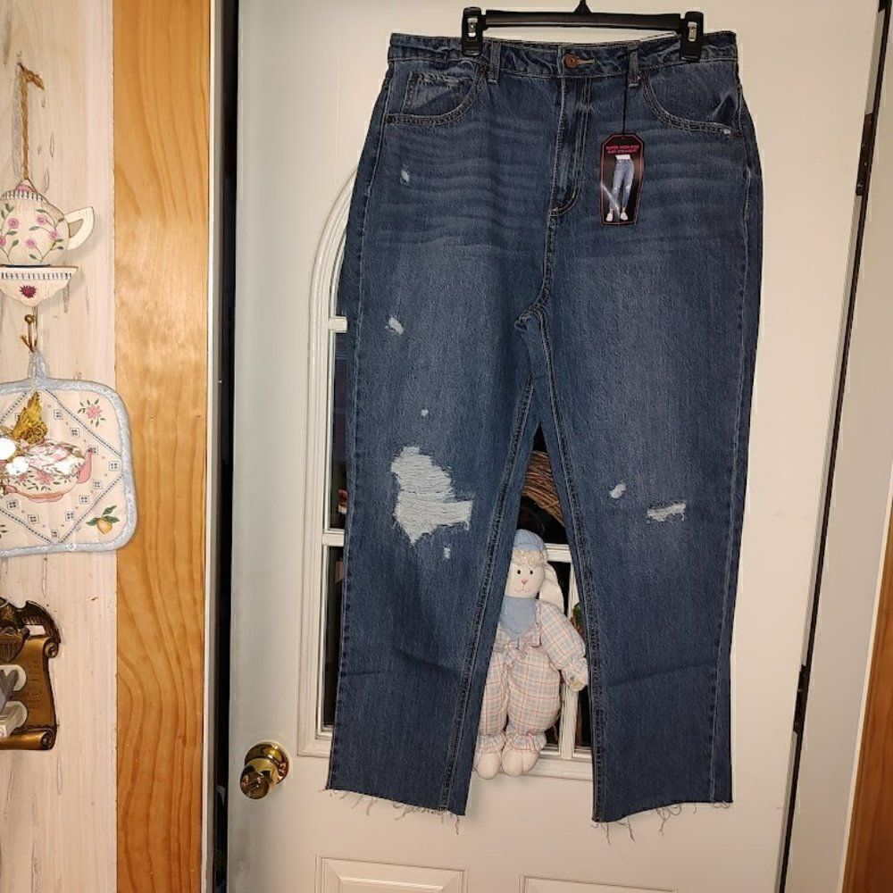 New No Boundaries Super High Rise Distressed Cropped Jeans Size Junior 15
